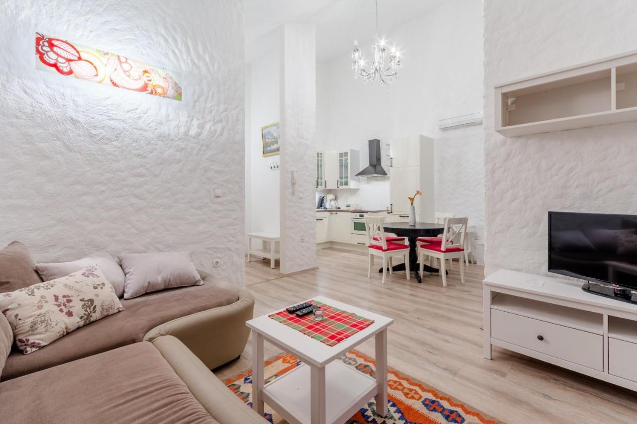 Apartments Villa Kameja Donji Okrug  Szoba fotó