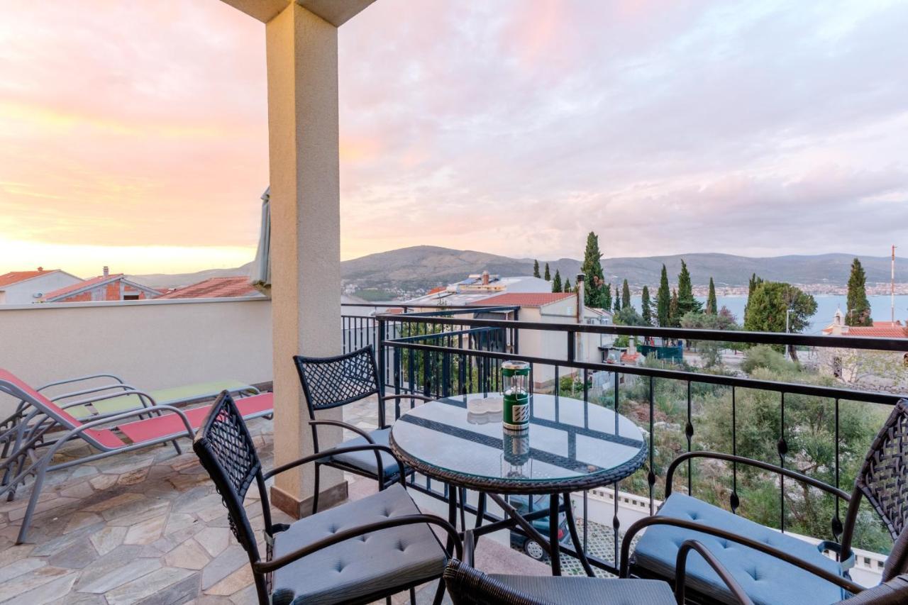 Apartments Villa Kameja Donji Okrug  Kültér fotó