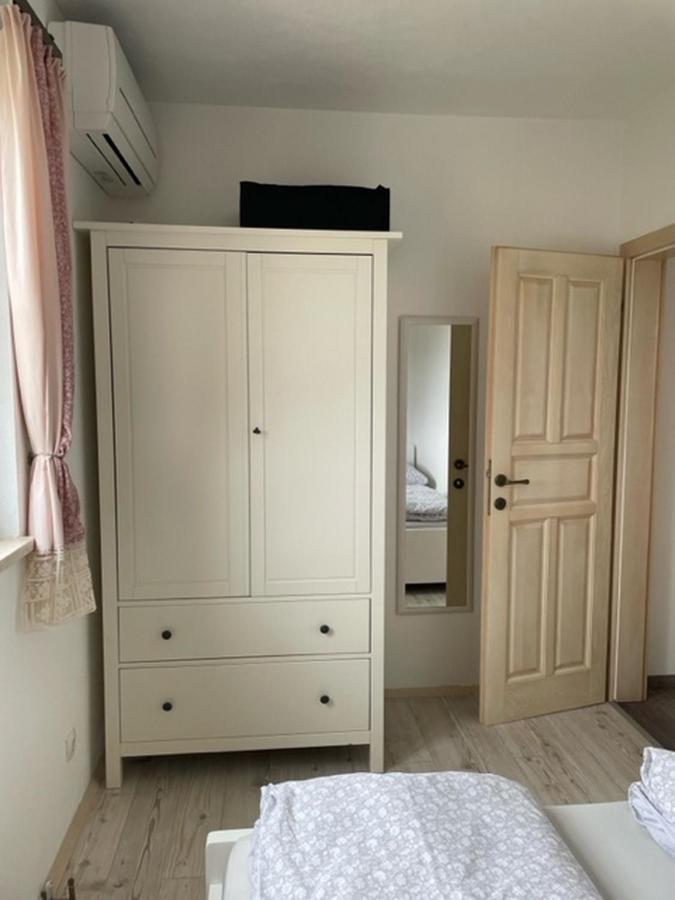 Apartments Villa Kameja Donji Okrug  Kültér fotó